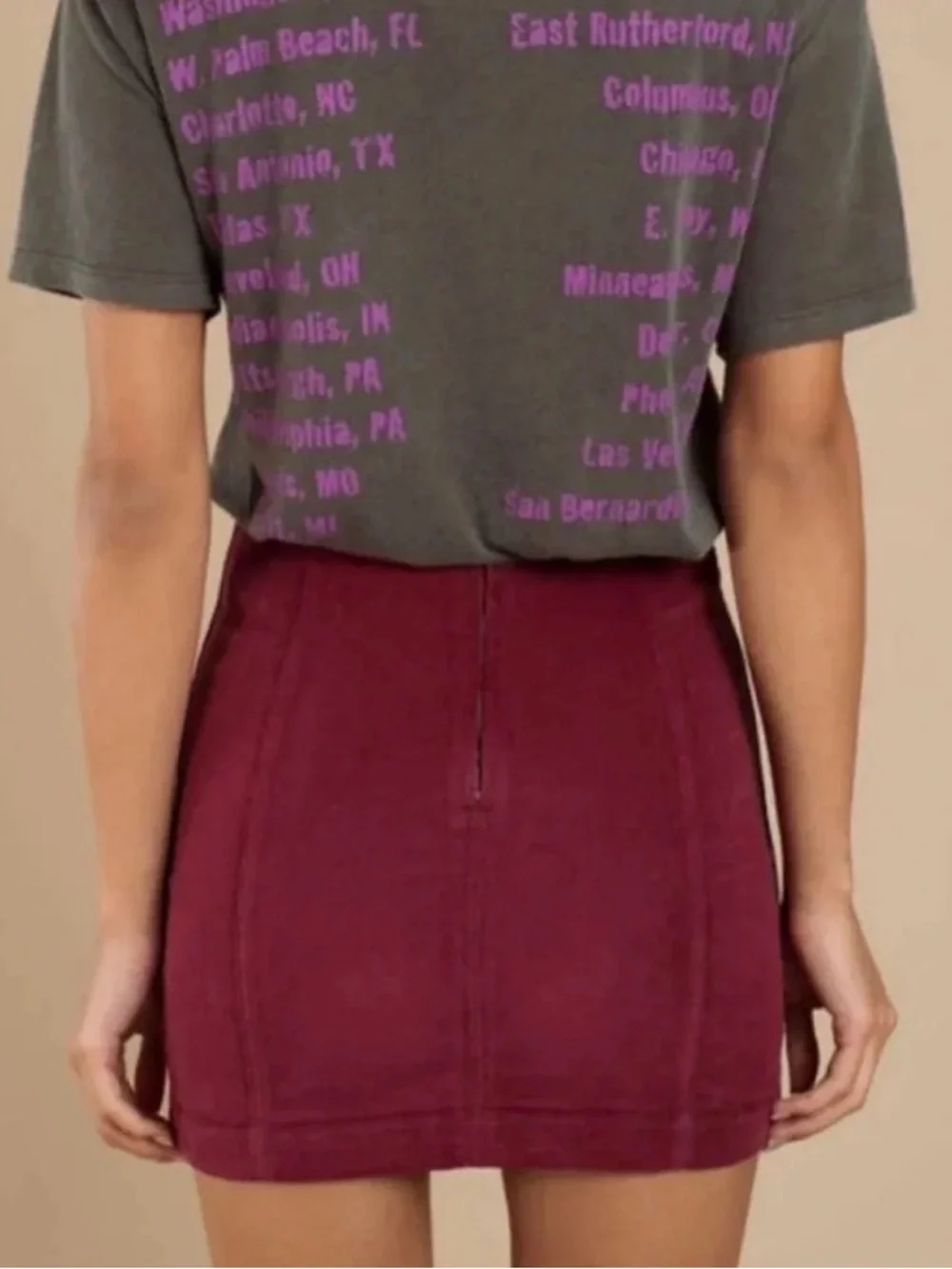 Free People Modern Femme Corduroy High Waisted Mulberry Red Mini Skirt EUC Sz 8